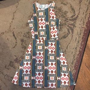 NEW W/O TAGS patterned dress